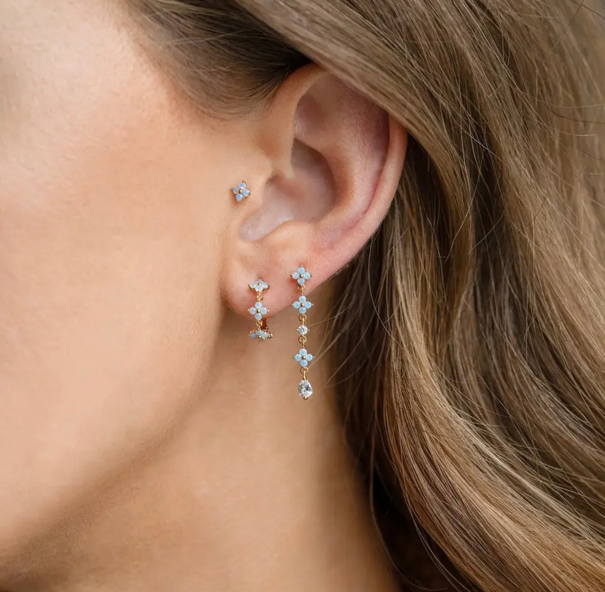 Blue Daisy Stud Hoops (1 pc)
